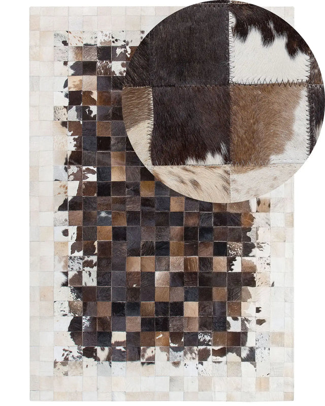 Rug Brown with Beige Leather 140 x 200 cm Modern Patchwork Cowhide Handcrafted Beliani