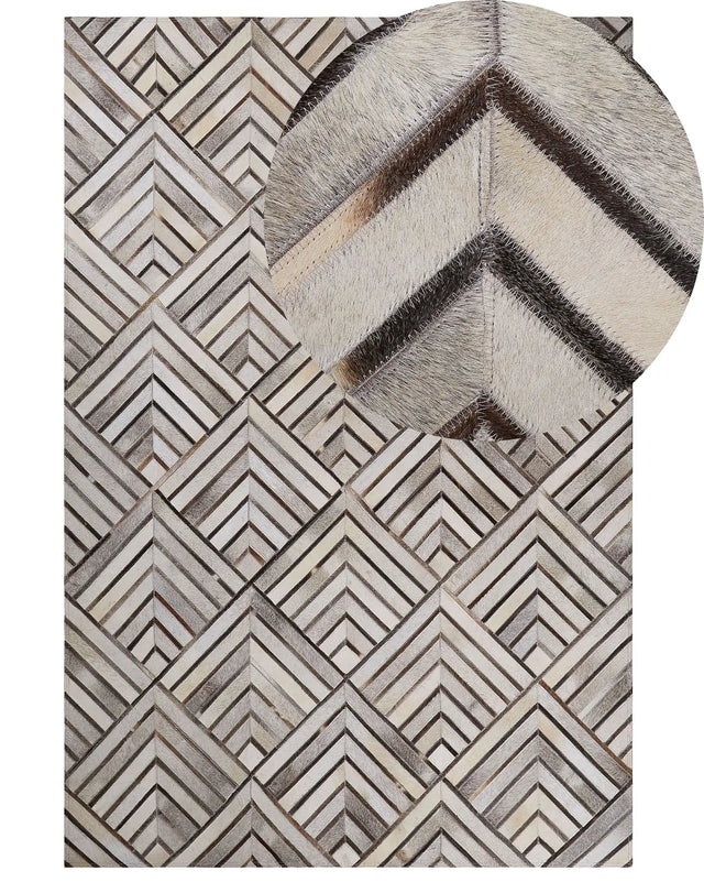 Cowhide Area Rug Beige Leather Patchwork Diamond Geometric Pattern 140 x 200 cm Beliani