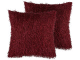 Set of 2 Decorative Cushions Red Shaggy 45 x 45 cm Modern Glamour Decor Accessories Beliani