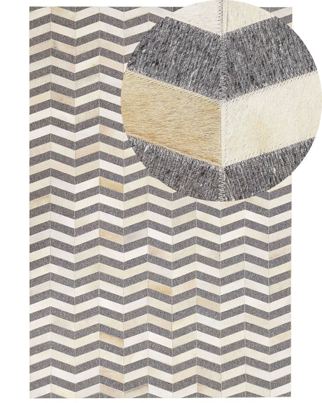 Area Rug Grey and Beige Jacquard Cowhide Leather Geometric Chevron Pattern Retro 160 x 230 cm Beliani