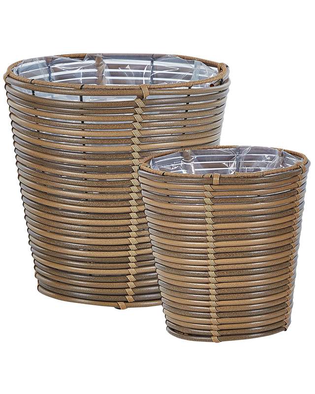 Set of  2 Plant Baskets Brown PE Rattan Planter Pots with Lining Indoor Outdoor Use Beliani