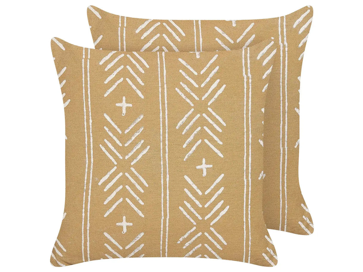 Set of 2 Scatter Cushions Beige and White Cotton 45 x 45 cm Geometric Pattern Handmade Removable Cover with Filling Beliani