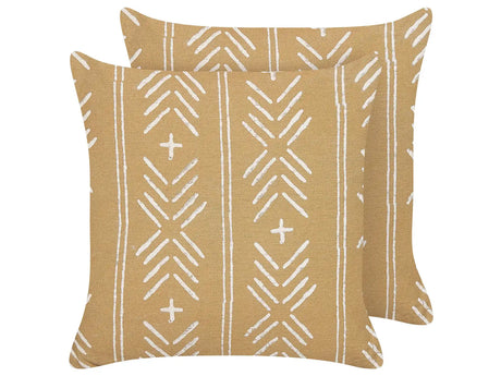 Set of 2 Scatter Cushions Beige and White Cotton 45 x 45 cm Geometric Pattern Handmade Removable Cover with Filling Beliani