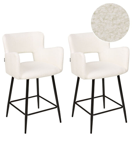 Set of 2 Chairs Bar Chair White Boucle with Armrests Cut-Out Backrest Black Metal Legs Beliani