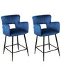 Set of 2 Chairs Bar Chair Navy Blue Velvet with Armrests Cut-Out Backrest Black Metal Legs Beliani