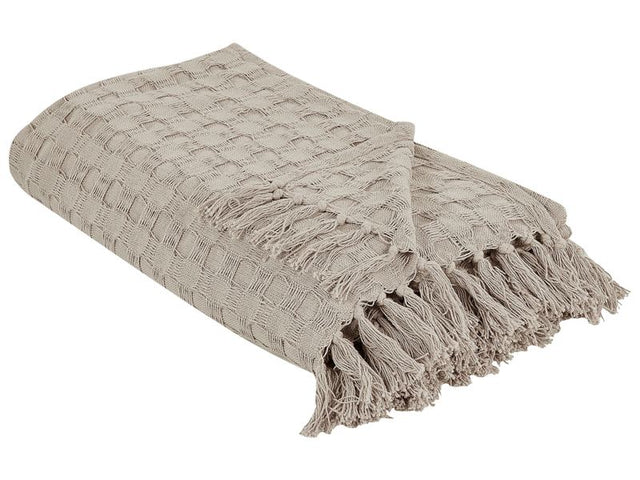 Bedspread Taupe Cotton Fabric 150 x 200 cm with Tassels Decorative Throw Blanket Bedding Classic Design Bedroom Beliani