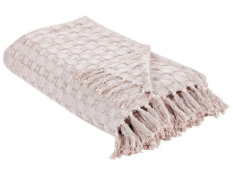 Bedspread Pink Cotton Fabric 150 x 200 cm with Tassels Decorative Throw Blanket Bedding Classic Design Bedroom Beliani