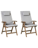Set of 2 Garden Chair Acacia Wood Natural with Light Grey Cushions Adjustable Foldable Outdoor with Armrests Country Rustic Style Beliani