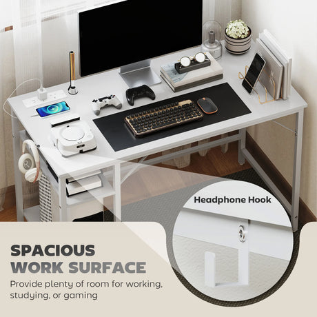 HOMCOM Computer Desk, with Power Sockets - White