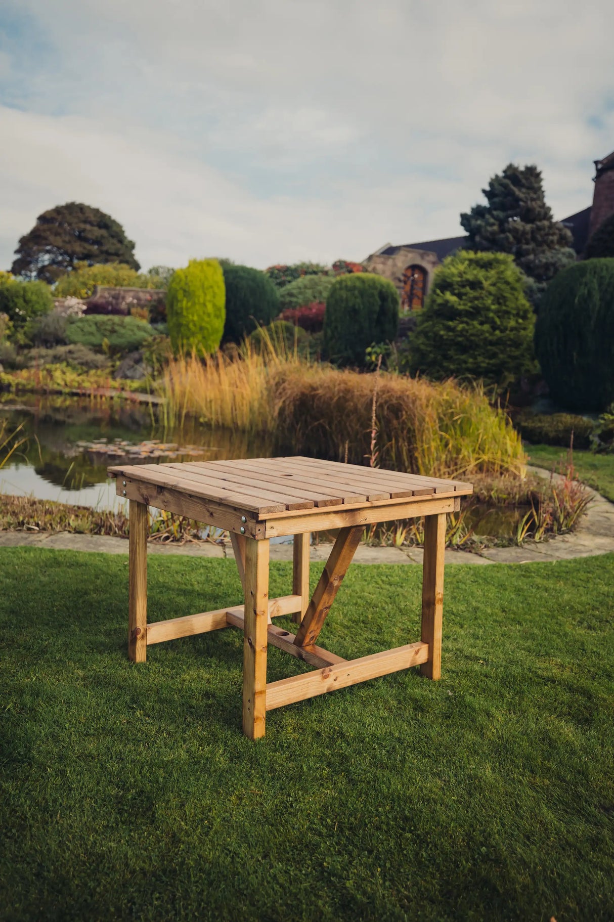 VALLEY 99CM  TABLE