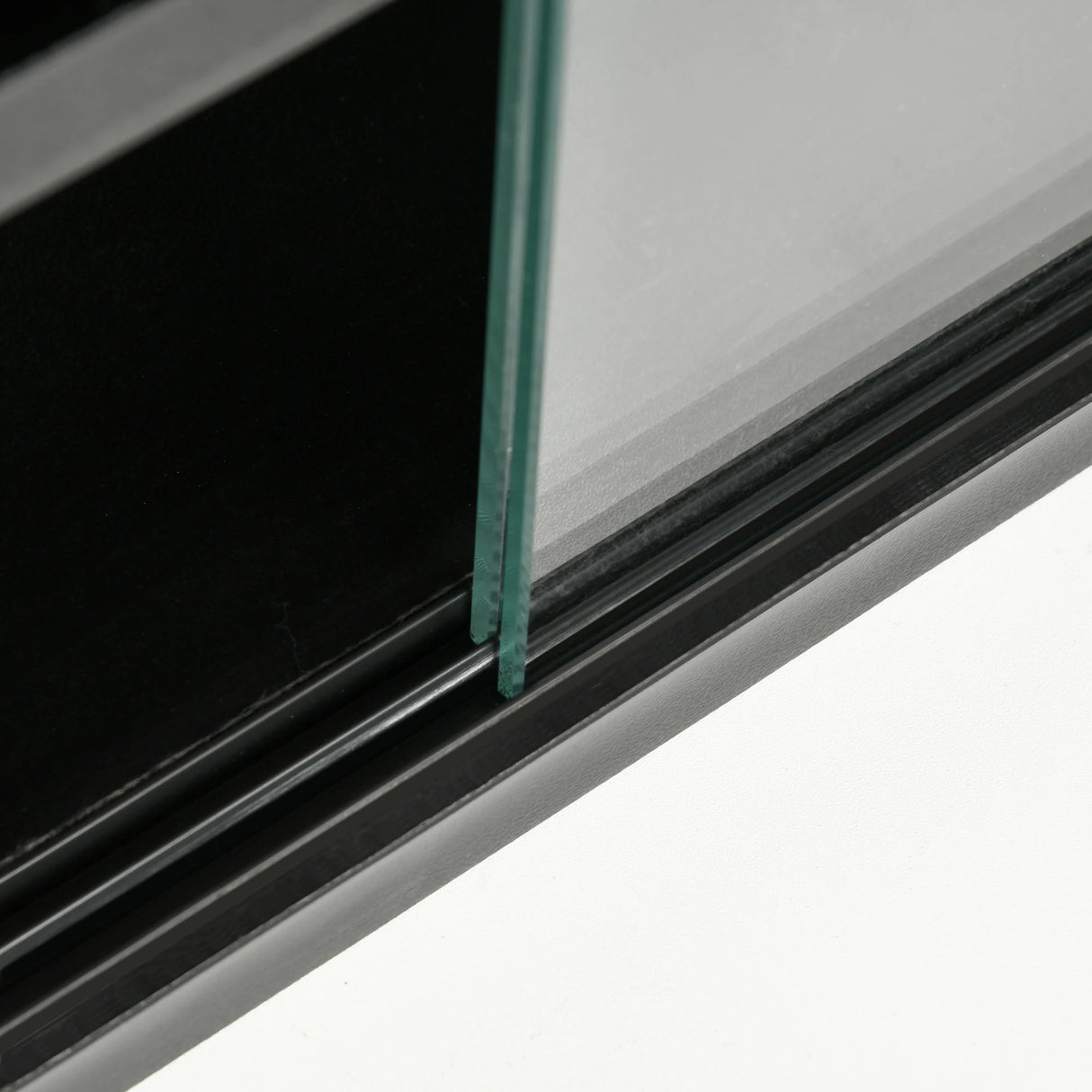 HOMCOM 5-Tier Wall Display Shelf Unit Cabinet w/ 4 Adjustable Shelves Glass Doors Home Office Ornaments 60x80cm Black