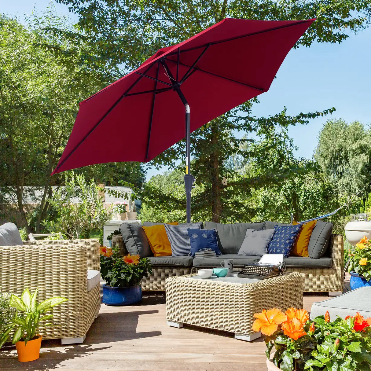 Outsunny 2.6M Garden Parasol Umbrella with Tilt and Crank, Outdoor Sun Parasol Sunshade Shelter with Aluminium Frame, Wine Red