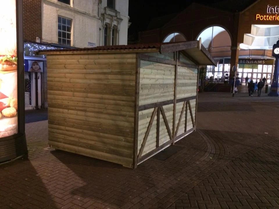 4M X 2.4M STANDARD CHALET