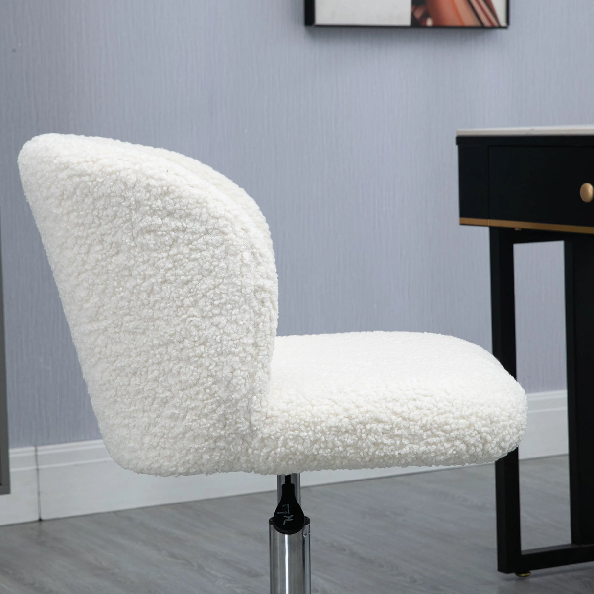 HOMCOM Office Chair with Adjustable Height and Wheels - White